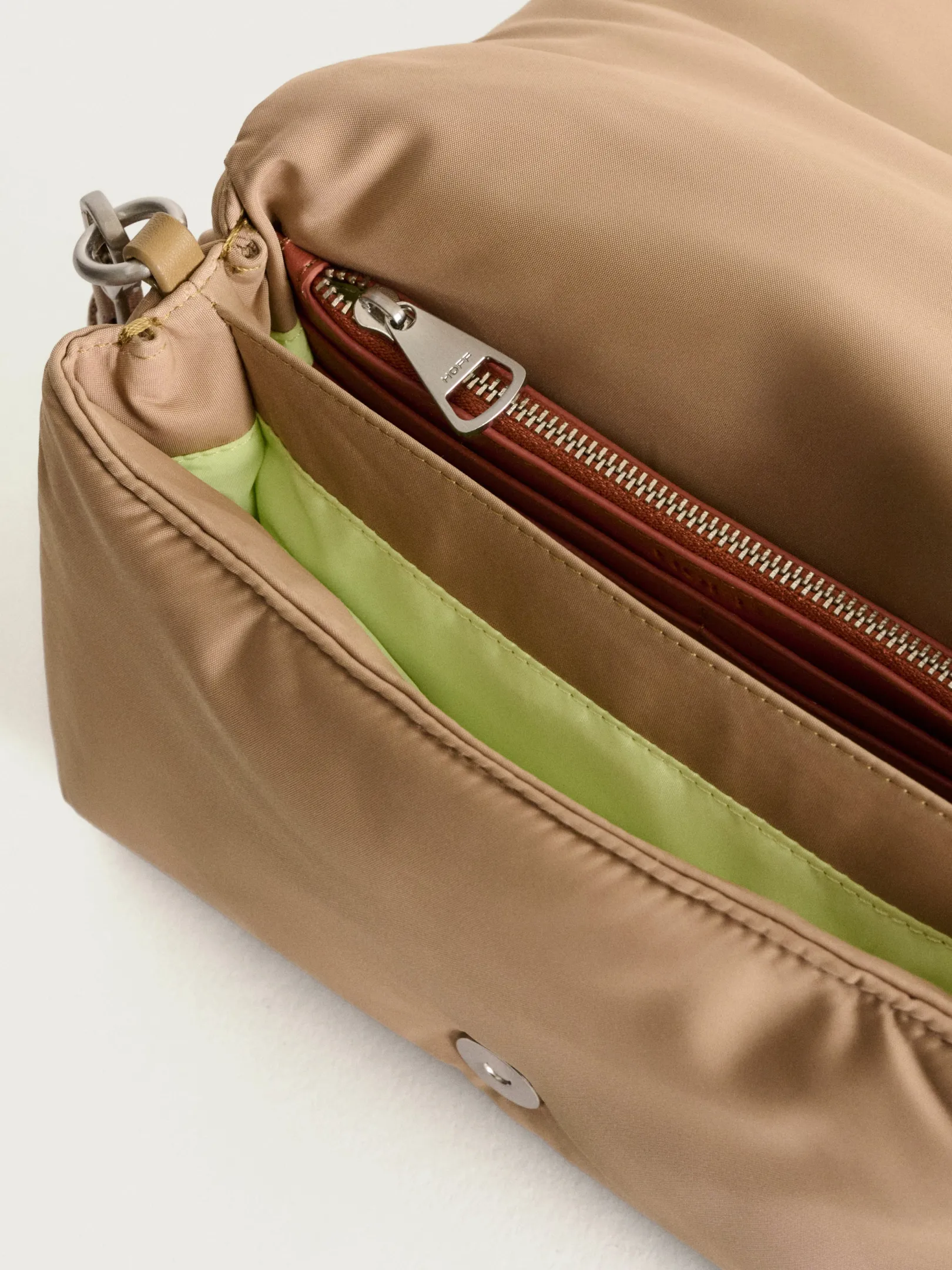 crossbody_bag_everest_nyl_3-3.webp HOFF Nylon | Shoulder bags | CROSSBODY BAG EVEREST NYLON CAMEL