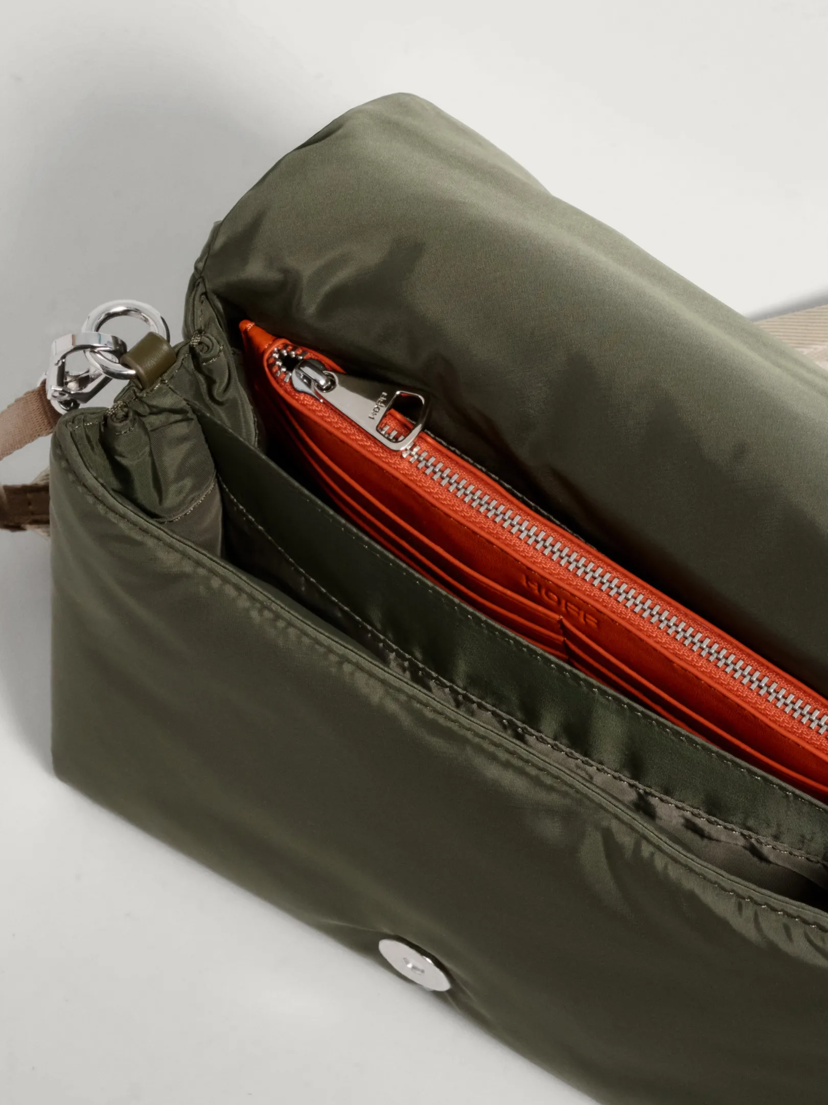 crossbody_bag_everest_nyl_4.webp HOFF Nylon | Shoulder bags | CROSSBODY BAG EVEREST NYLON DARK GREEN