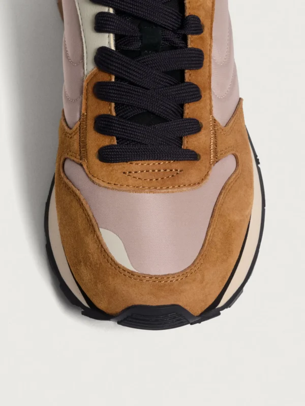 HOFF Track & Field | MEGARA