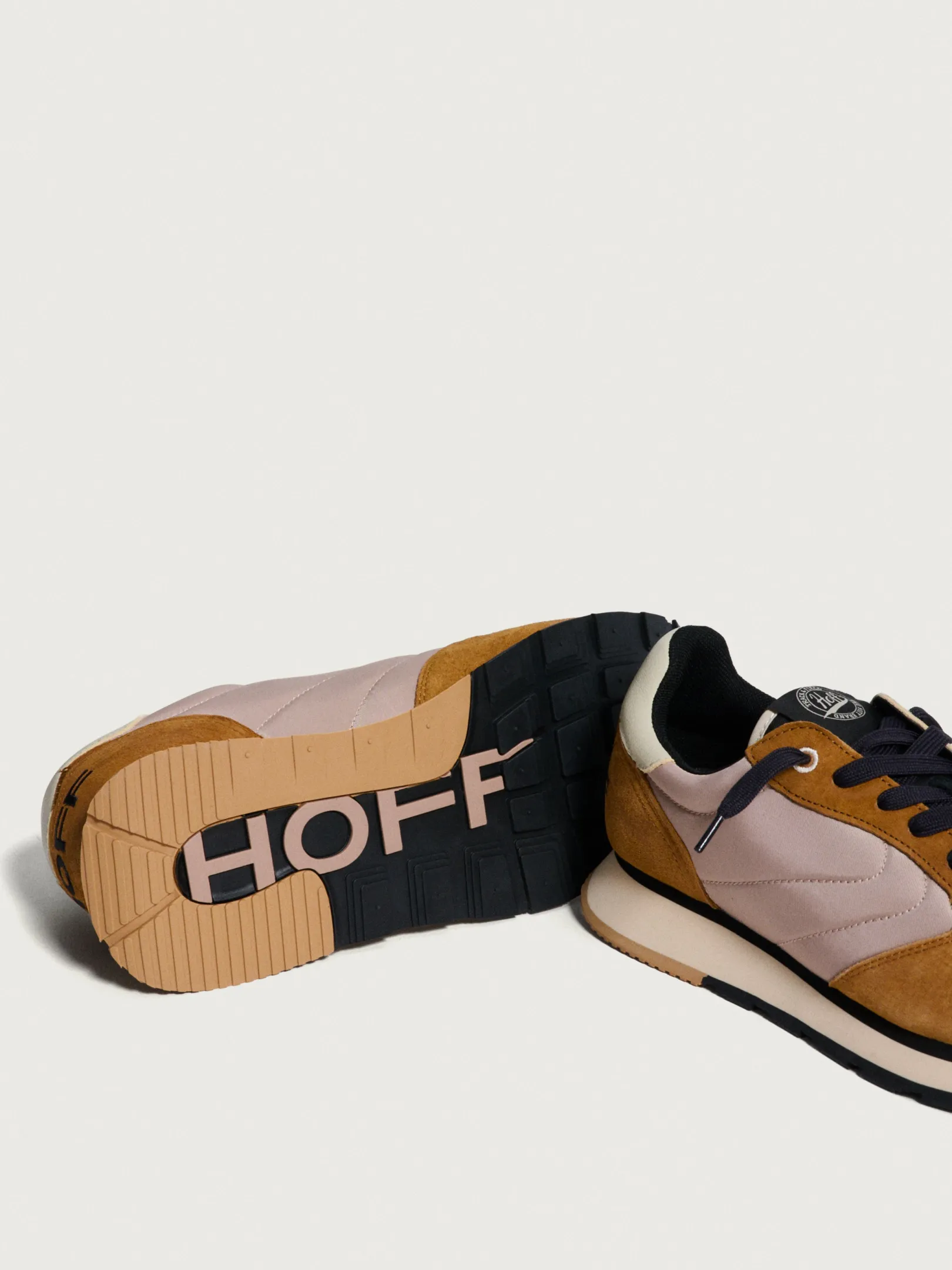 megara_3.webp HOFF Track & Field | MEGARA