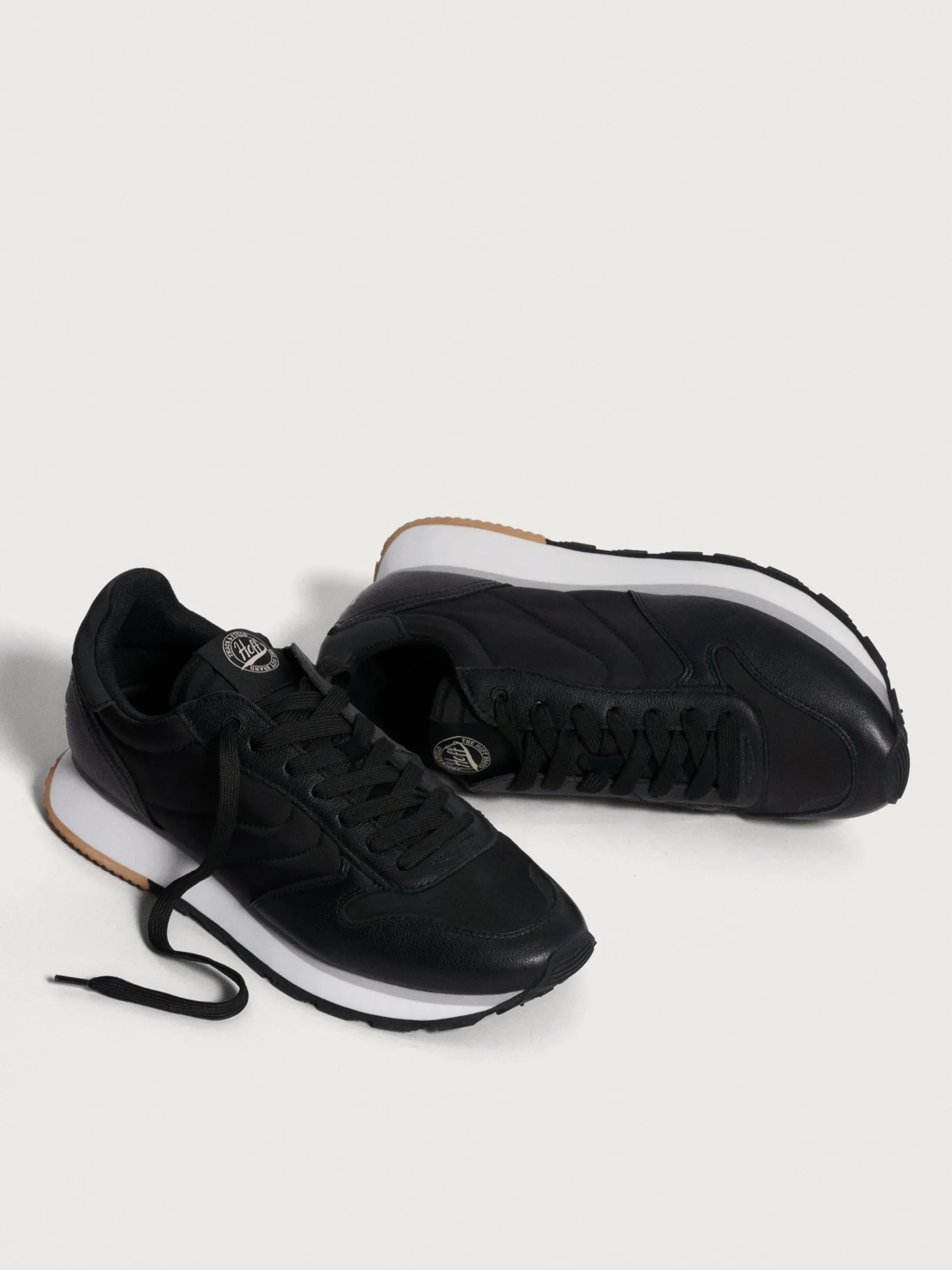 tanagra_1.webp HOFF Track & Field | TANAGRA