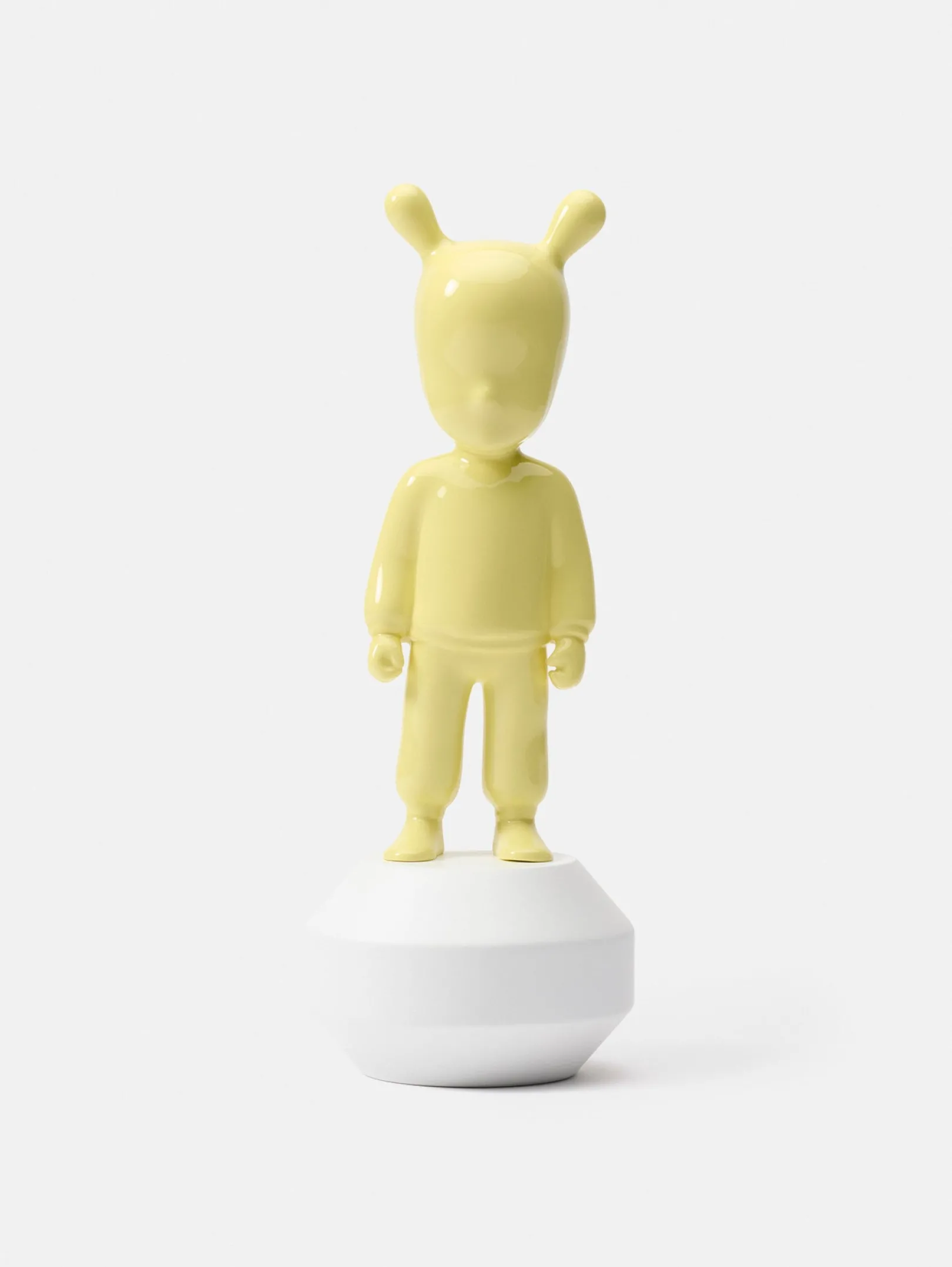 the_yellow_guest_little_0.webp HOFF Deco | Deco | THE YELLOW GUEST LITTLE